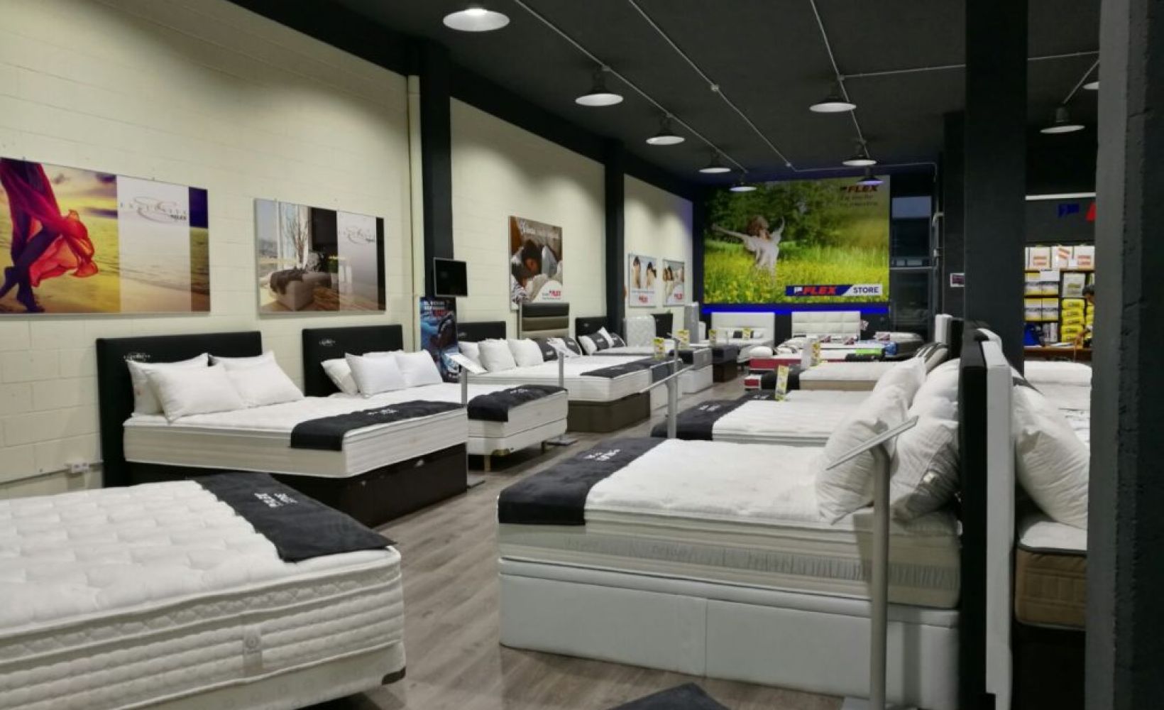 Flex Store SANT FELIU DE LLOBREGAT